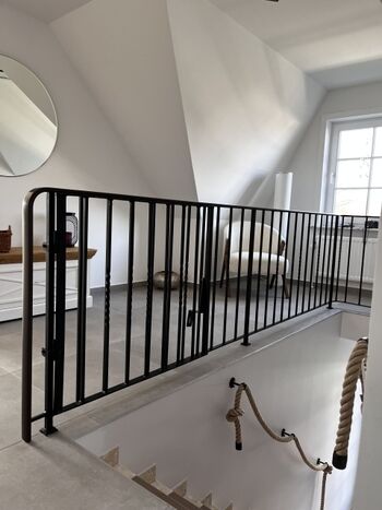 Treppenaufgang und Flur