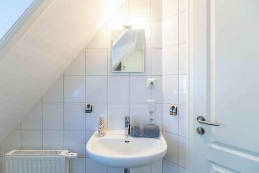 Andrea - Kleines Duschbad im Obergeschoss 