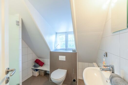 Andrea - Kleines Duschbad im Obergeschoss 