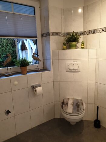 Badezimmer EG mit Dusche