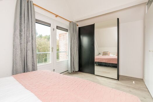 Schlafzimmer 2 mit 2 Einzel Boxspringbetten