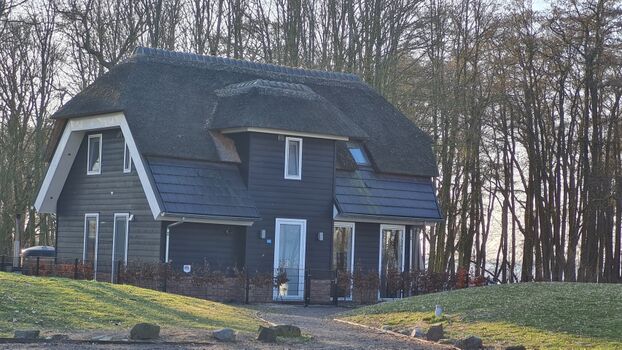 Seevilla Neu: mit eingezäuntem Grundstück