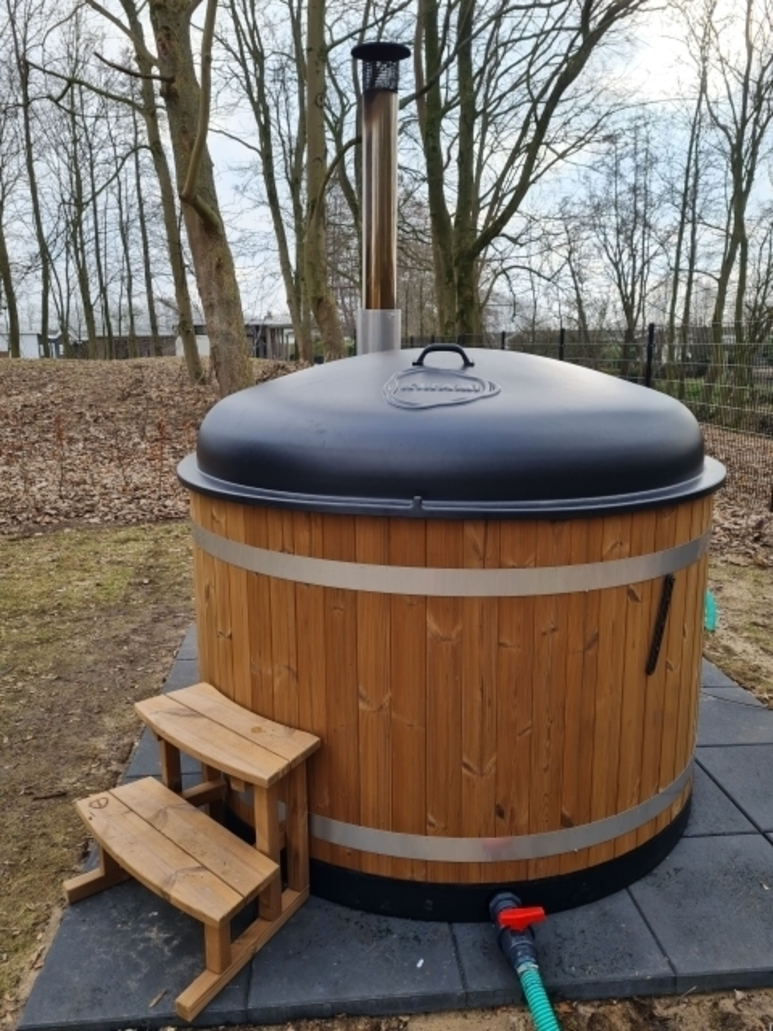 Whirlpool im Garten