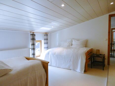 Schlafzimmer 3
