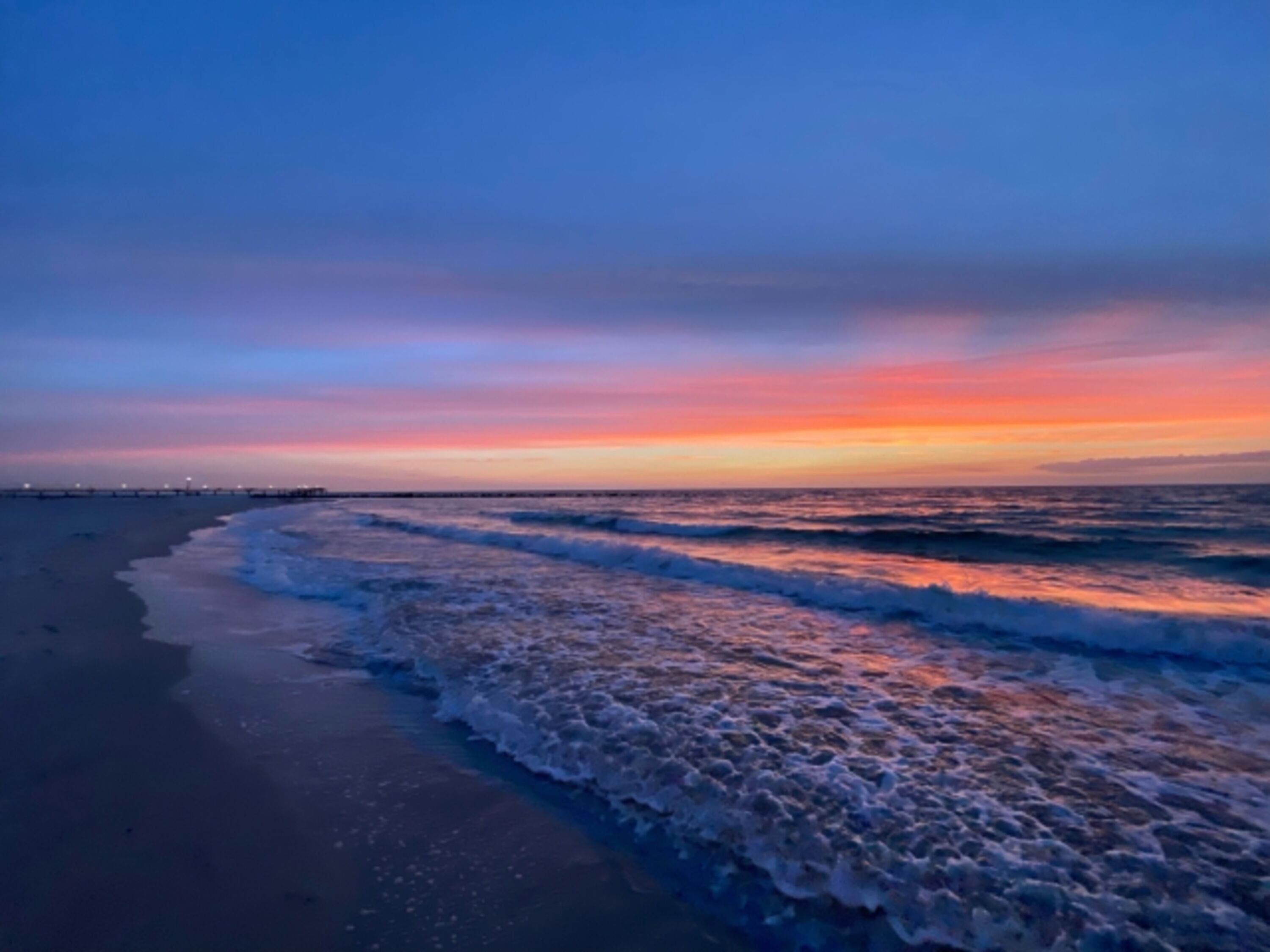 traumhafter Sonnenuntergang am Ahrenshooper Strand