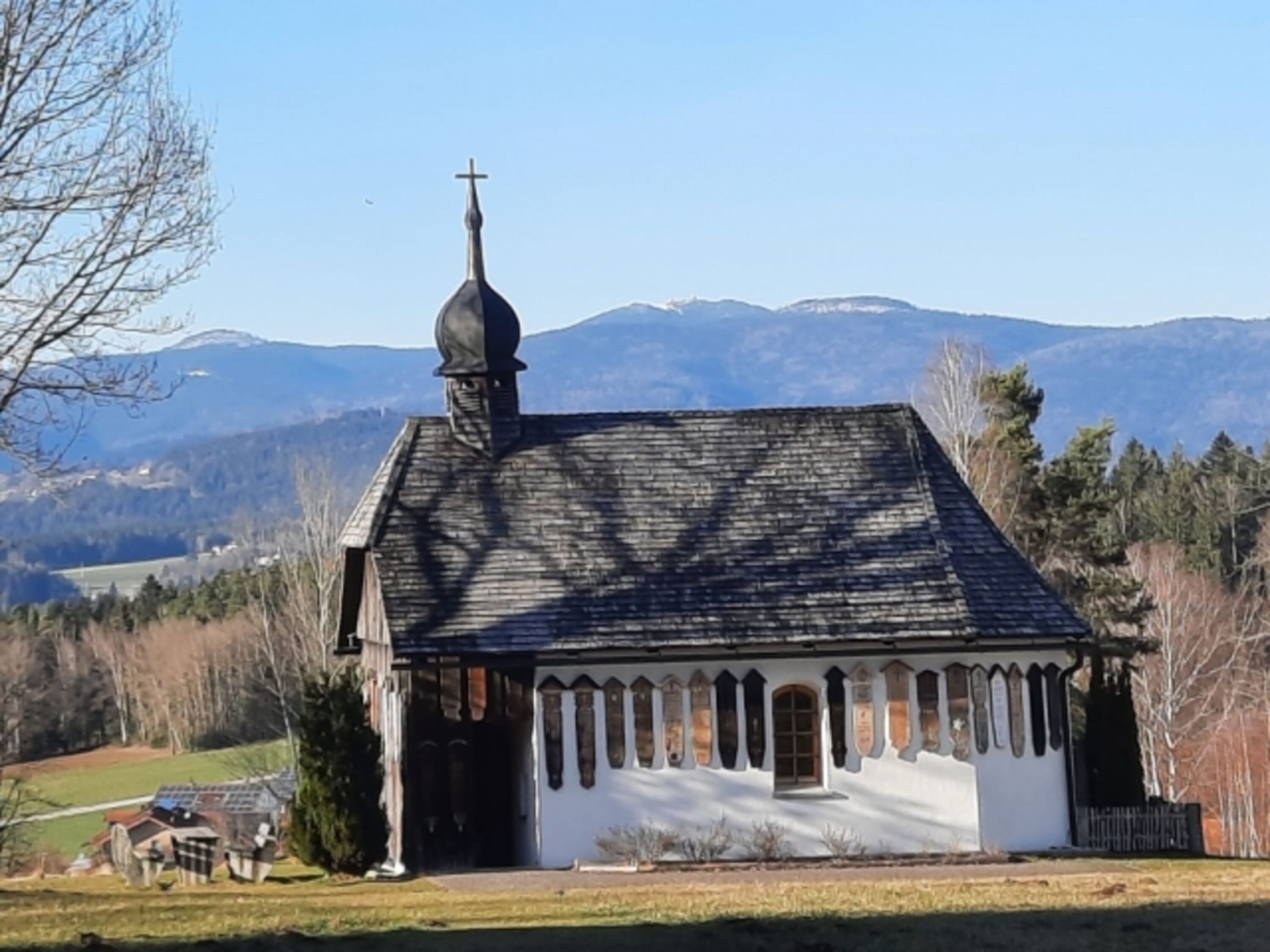 Aussicht mit Kapelle 