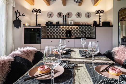 voll ausgestattete Wohnküche 