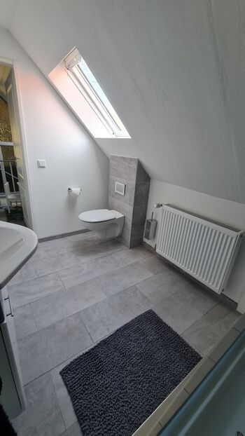 Badezimmer im OG