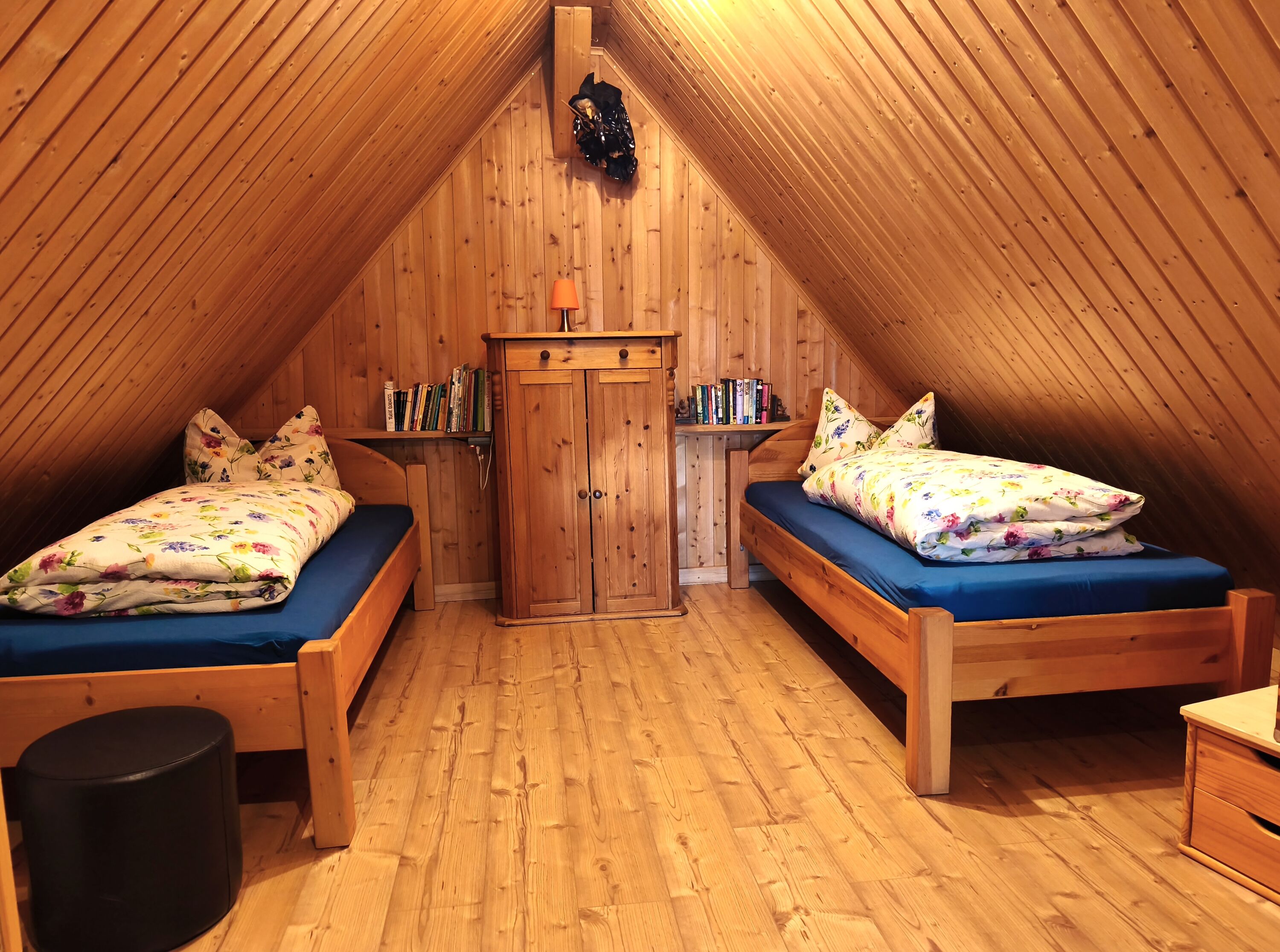 Schlafzimmer 4