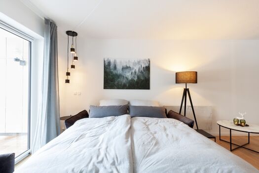 Das Sofa kann zum vollwertigen Bett umgewandelt werden. 180cmx200cm - Lattenrost integriert