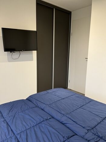 Schlafzimmer mit TV