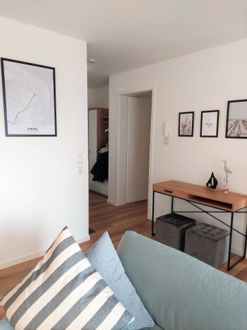 Blick zum Flur/ Garderobenbereich