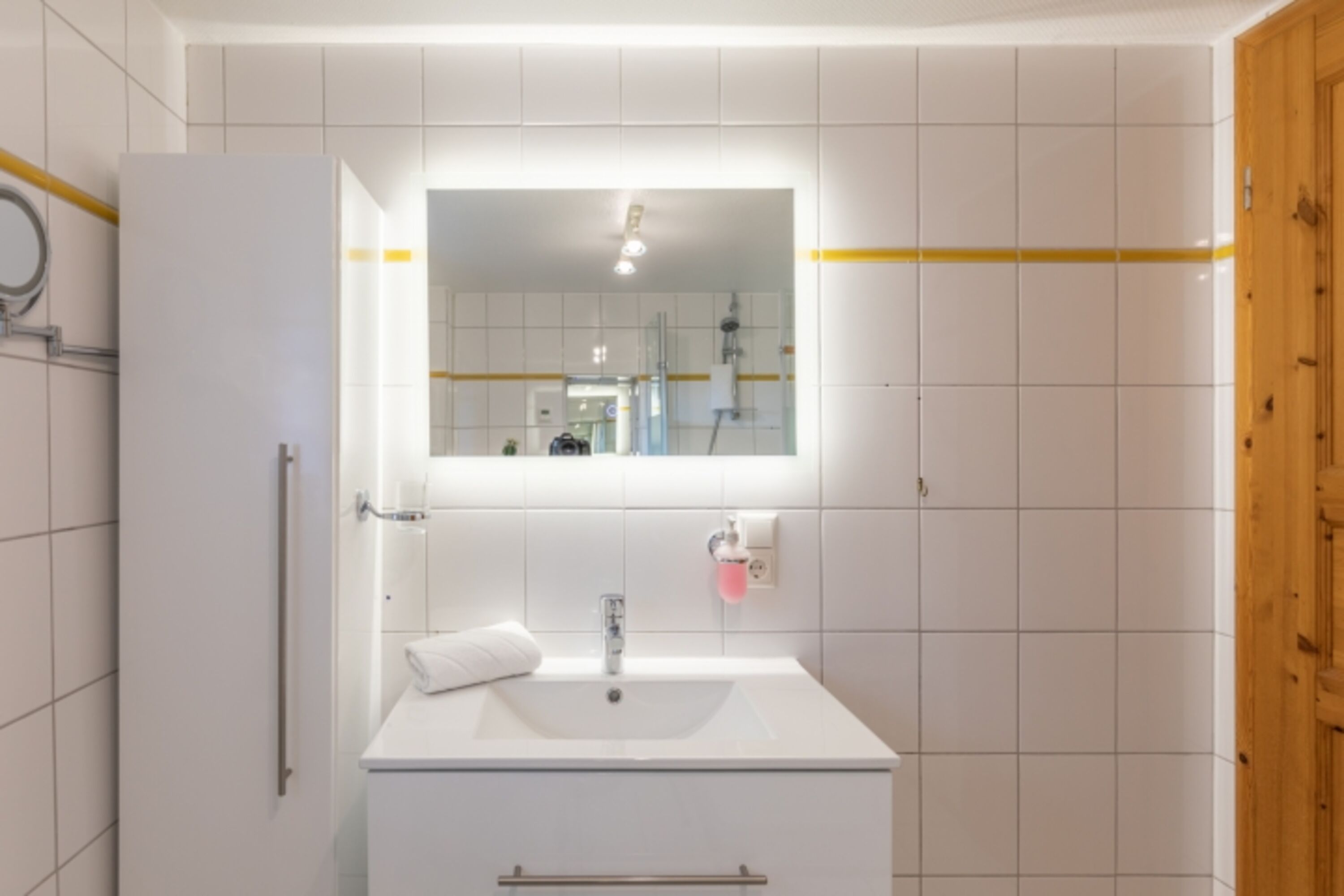 Ferienwohnung Holdunder - Kleines renoviertes Duschbad 