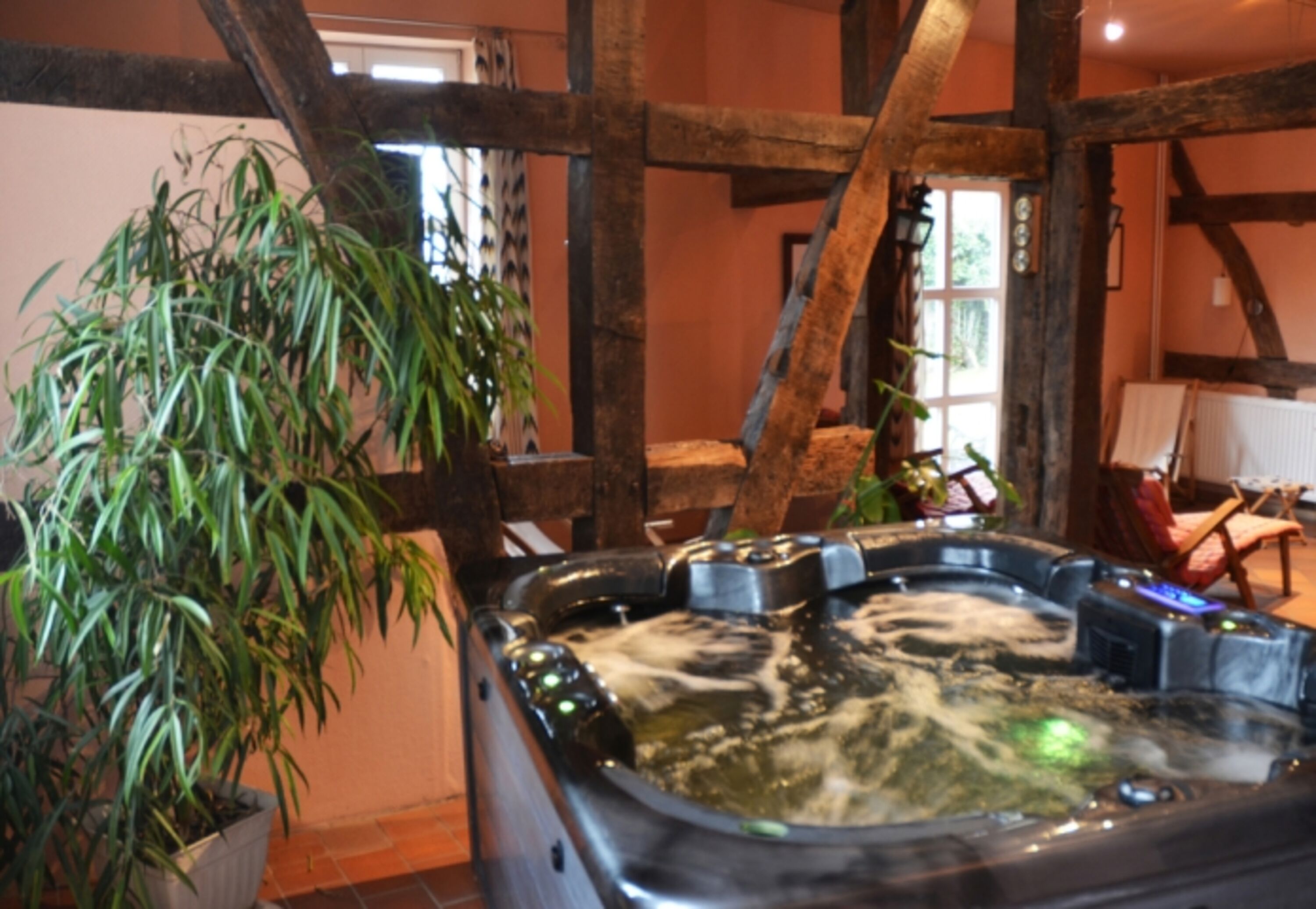 Whirlpool im Wellnessbereich