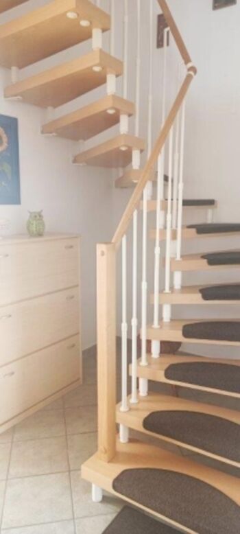 Treppe zum Dachgeschoss