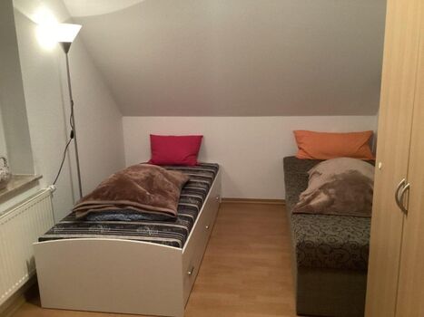 Schlafzimmer 2