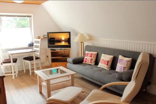 Wohnraum mit Küchenzeile