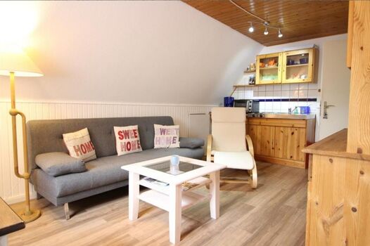 Wohnraum mit Küchenzeile