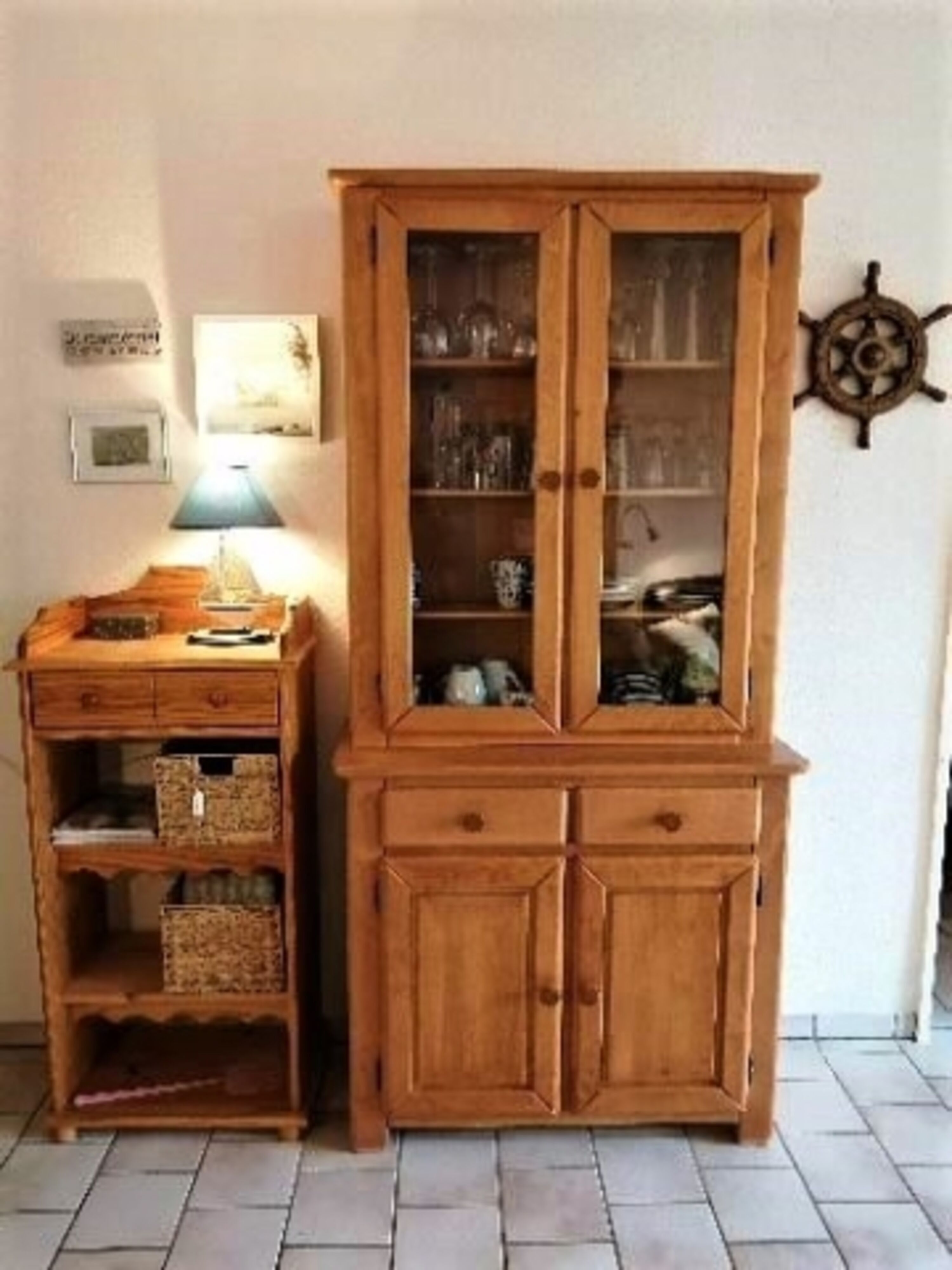 Geschirrschrank