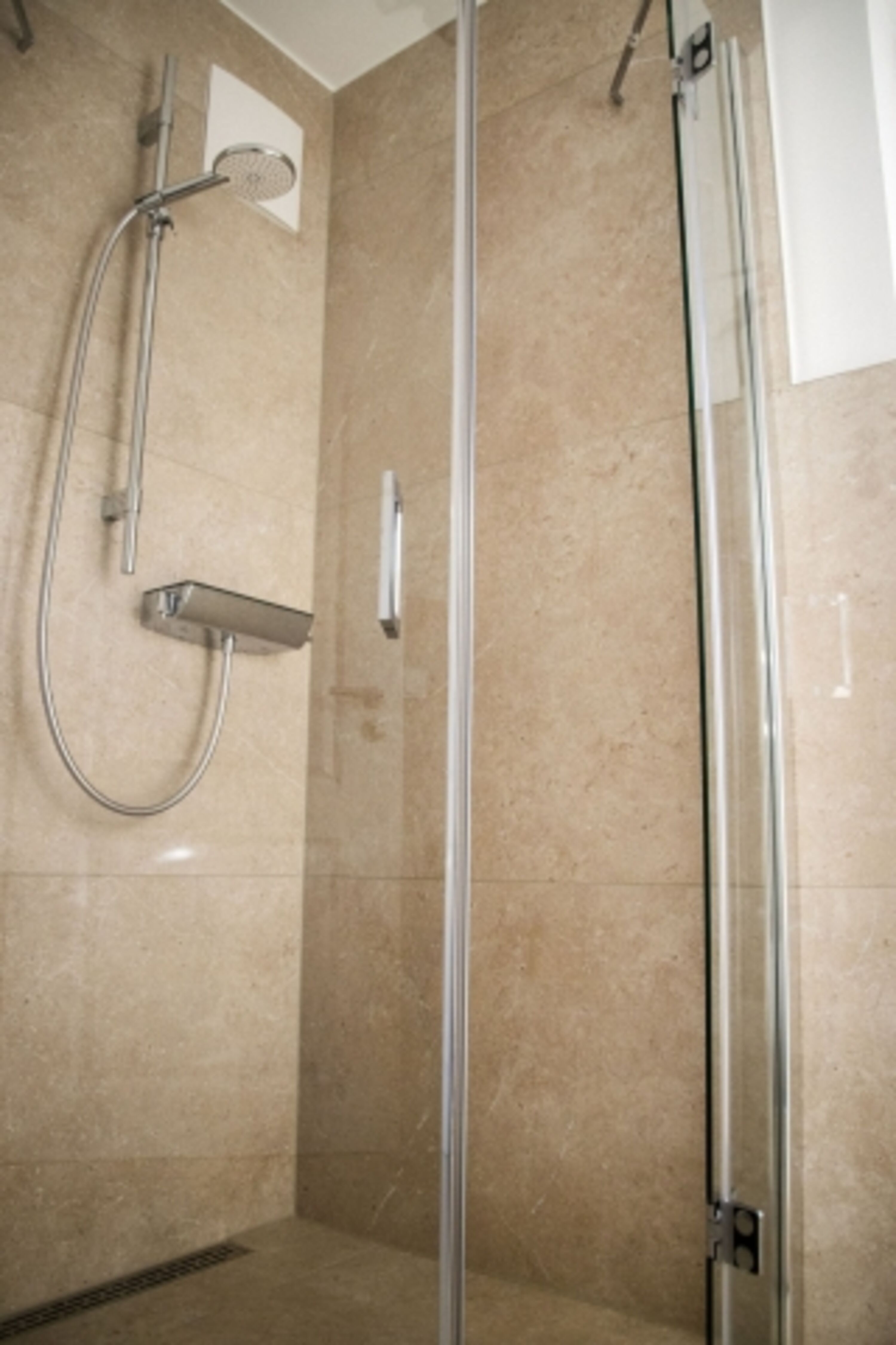 Bodentiefe Dusche 