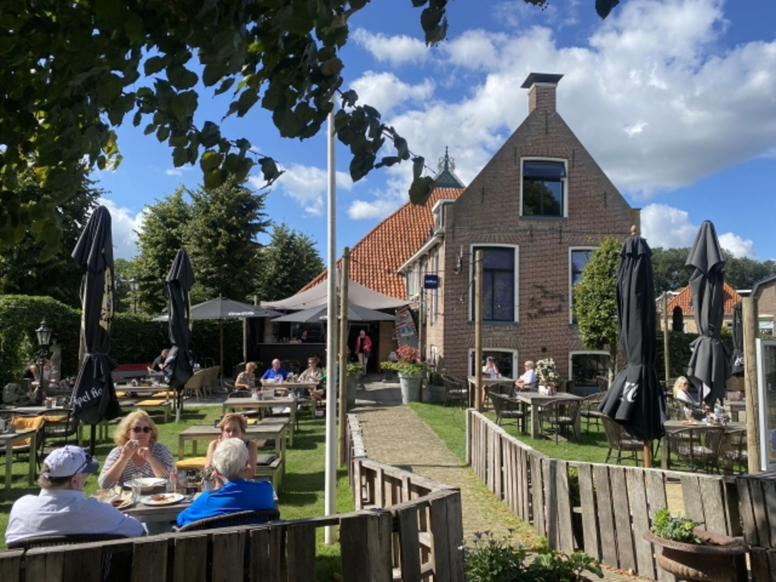 Sloten besuchen