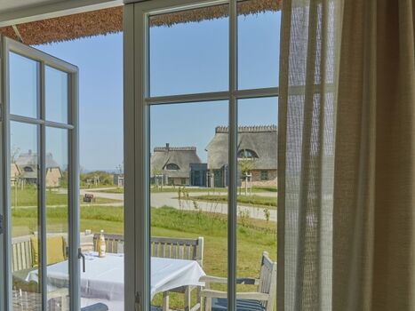 Blick von der Terrasse über die Ostsee bis nach Dänemark