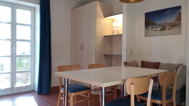 Der Essplatz mit Terrassentür