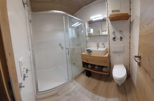 neues Bad (etwas größer)