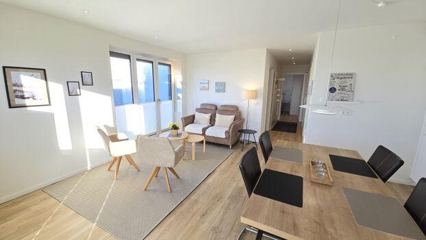 der schöne, helle Wohnbereich