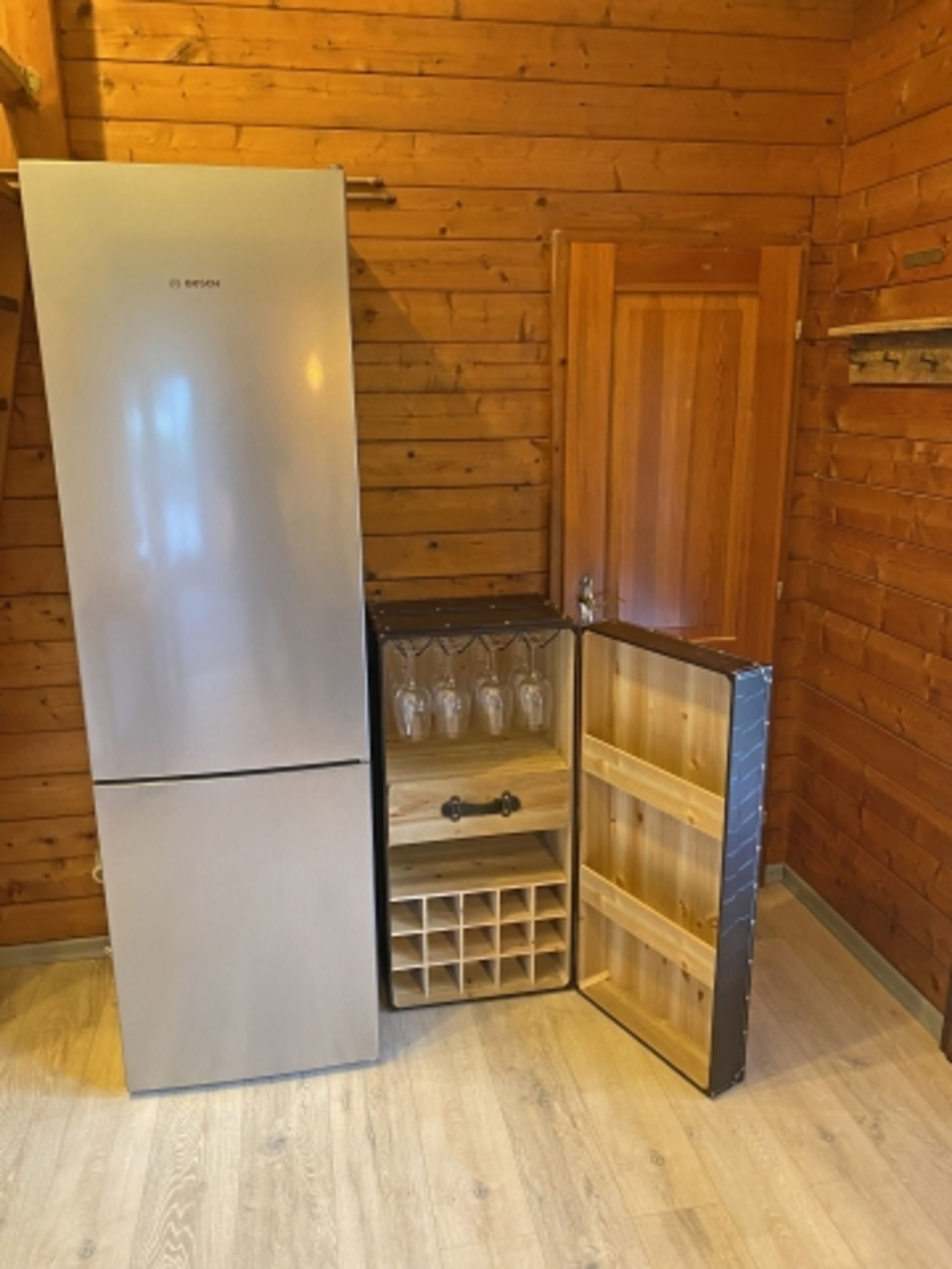 Weinschrank 
