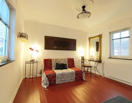 Ausziehbares Schlafsofa