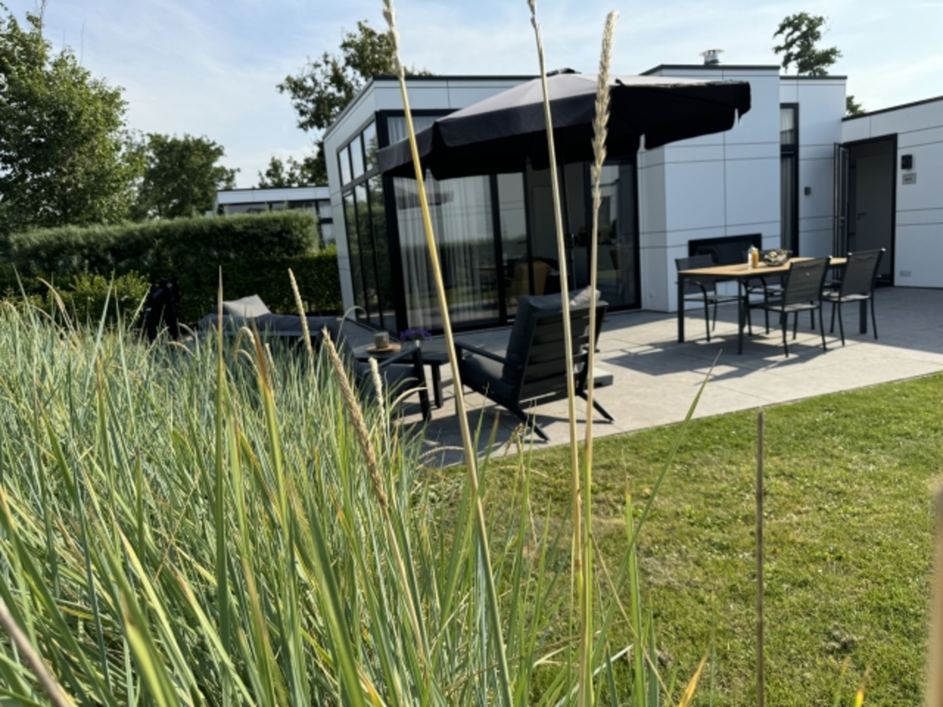 schöner, großer Garten zum Toben und Spielen