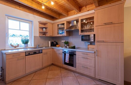 Voll ausgestattete Küche