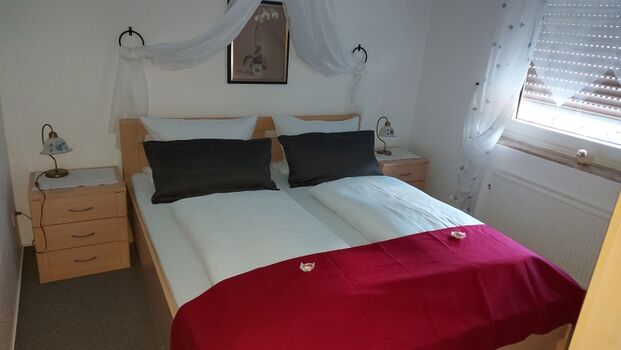 Schlafzimmer1