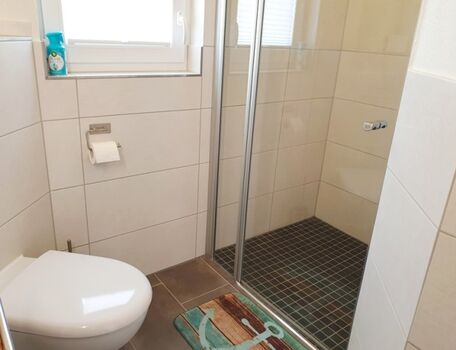 das große Duschbad mit Sauna