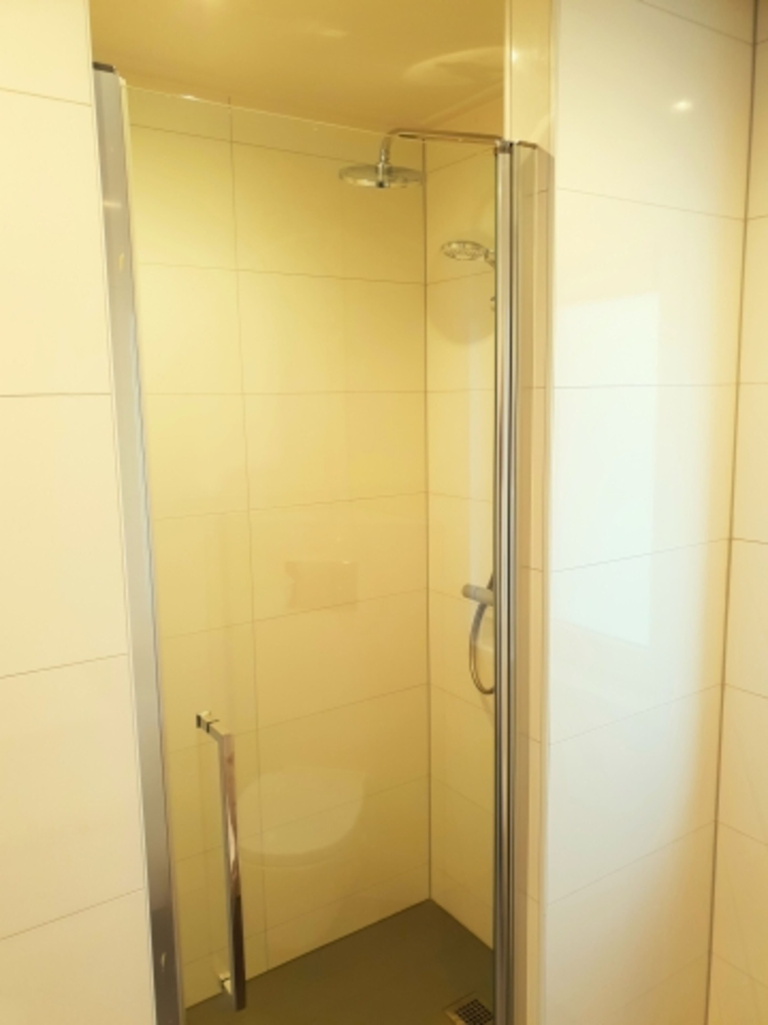 Dusche im Bad
