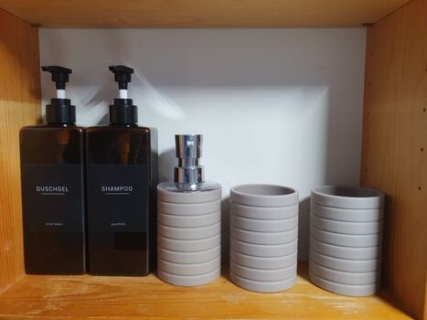 Shampoo, Duschgel  und Handseife stellen wir Ihnen kostenfrei zur Verfügung