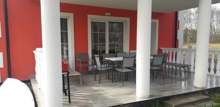 Überdachte Terrasse - EG