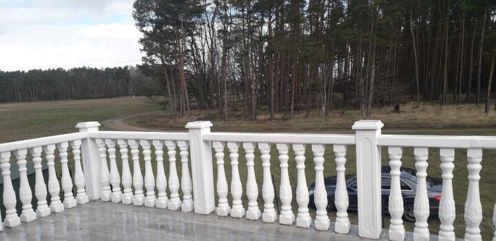Terrasse - OG mit Aussicht auf den Wald