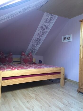 Doppelbett 1,80 x 2,00 Meter