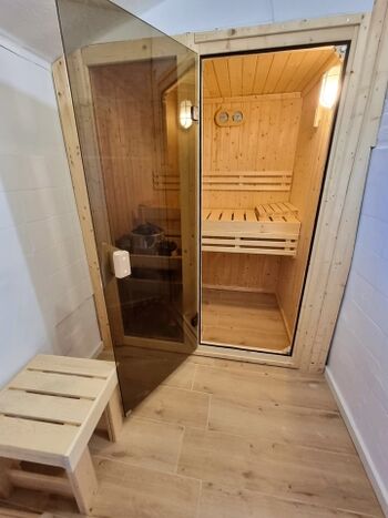 ...zur Sauna