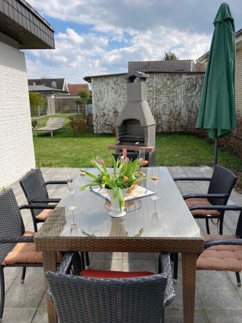 Terrasse mit Grillkamin