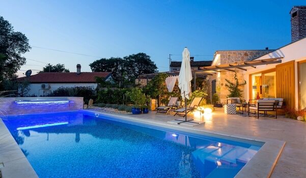 Maxima Agri am Abend