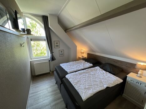 Schlafzimmer 3