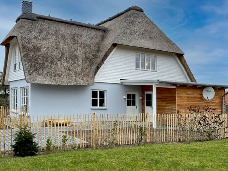 Haus mit Gartenansicht