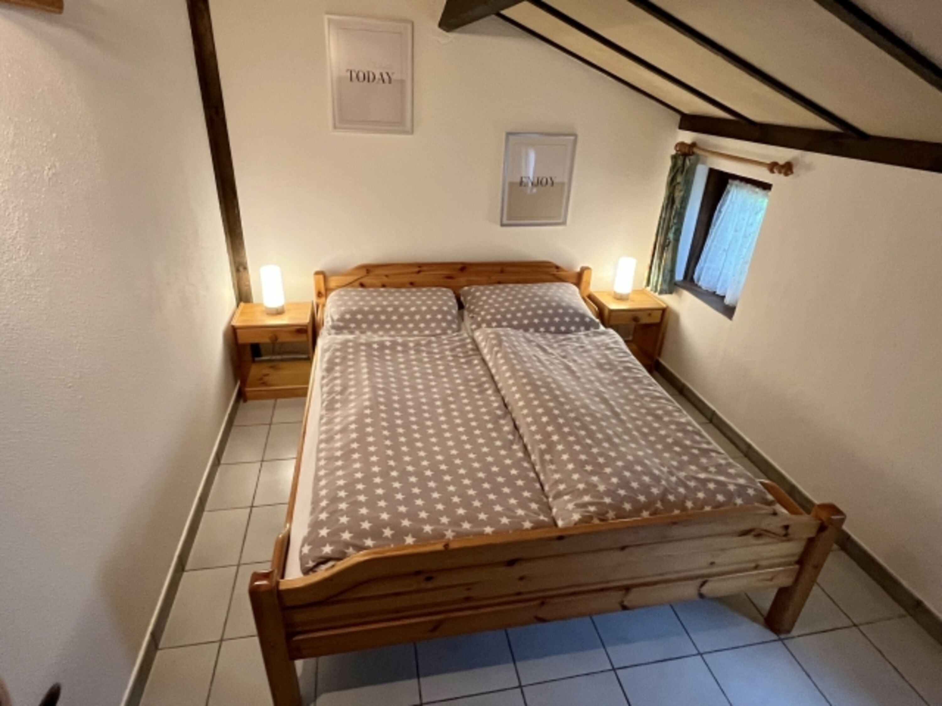 Schlafzimmer unten