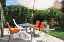 Wohnen  fernab der Hauptstaße,  große Terrasse und eigener ...