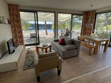 Einzigartiger Seeblick von Haus und Terrasse