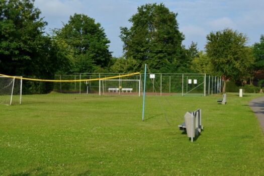 Volleyball/Fußballfeld