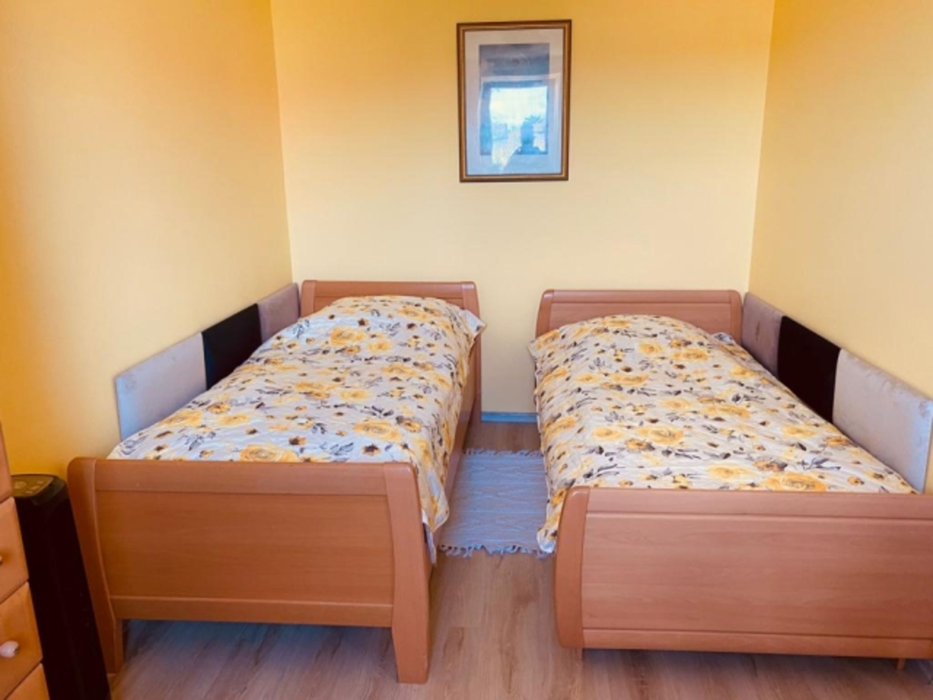 Schlafzimmer mit Einzelbetten